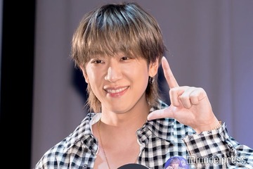 NEWS小山慶一郎、第1子誕生後初公の場 テーマパークとの2年連続コラボに「本当に幸せ」 画像