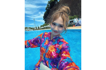 「今日好き」参加JK、へそ出し水着姿でスタイル際立つ「綺麗」「憧れる」 画像