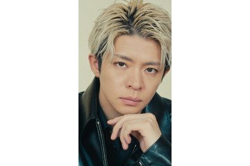 Number_i岸優太「Numero TOKYO」カバー初登場 “日常と非日常”にクローズアップ 画像