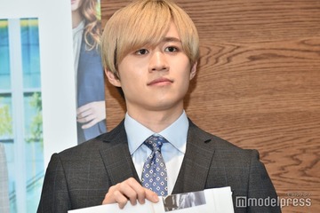 カノックスター、娘顔出しの2ショットに反響「笑った顔そっくり」「癒やされる」妻が公開 画像