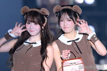 ＝LOVE大谷映美里＆≠ME鈴木瞳美、お揃いくまルックで手つなぎランウェイ【関コレ2025A/W】 画像