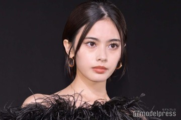「御上先生」で話題・安斉星来、美ウエスト＆美脚際立つ衣装姿「さすがのスタイル」「脚長い」の声 画像