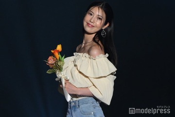 “令和の峰不二子”阿部なつき、美ボディ際立つタンクトップ姿披露「色っぽい」「雰囲気変わった」 画像