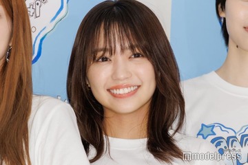 大原優乃、ミニスカから美脚披露「まっすぐで綺麗」の声 画像