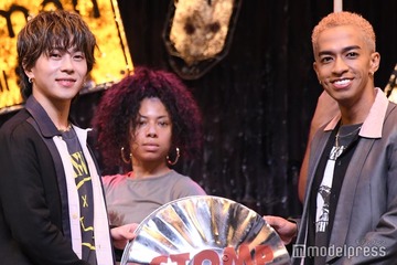 Aぇ! group末澤誠也＆草間リチャード敬太、迫力のセットに“同じ動き”で興奮 パフォーマンスも絶賛「関西やったら喧嘩になる（笑）」【STOMP ストンプ】 画像