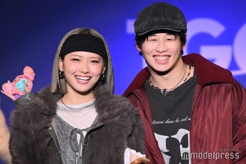 フォーエイト48あみか＆アマリザカップル、腕組み密着ショットに反響「素敵すぎる」「憧れ」3年9ヶ月記念日報告 画像