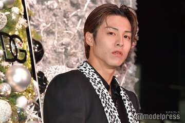 THE RAMPAGE・RIKU、母親との肩組み2ショットにエール続々「親孝行」「素敵」 画像