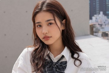 「今日好き」谷田ラナ、美ウエストチラ見せ 全身ブラックコーデに「可愛くてかっこいい」「脚長すぎ」の声 画像