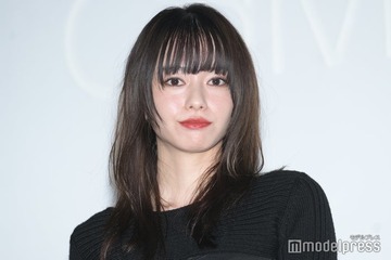 山本舞香、アンダーウェアにシャツ羽織る 着こなしが話題「似合うのさすが」「攻めてる」 画像