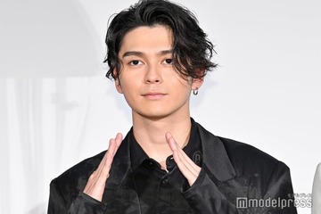 眞栄田郷敦、自宅改造で本格ジム作り「壁紙とか照明も」こだわり語る 画像