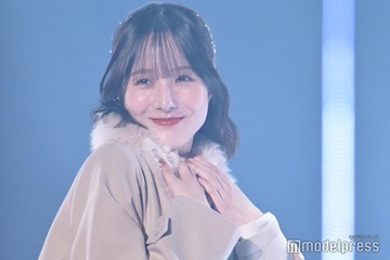 本田紗来、首元ファーのキャメルコートで冬先取り【TGC2025A/W】 画像