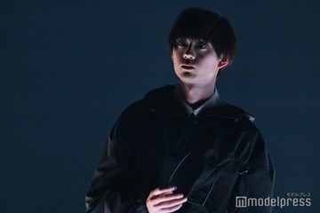 水沢林太郎、サングラス外しにドキッ 圧巻オーラ放つ【TGC2025A/W】 画像