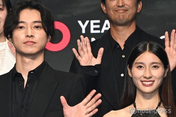 山崎賢人＆土屋太鳳ら「今際の国のアリス」キャスト12人が聖地・渋谷降臨 近距離ファンサに黄色い歓声 画像