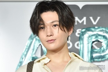 FANTASTICS八木勇征、変装なしの街ブラショット公開「すっぴん？」「オフモード可愛すぎる」の声 画像