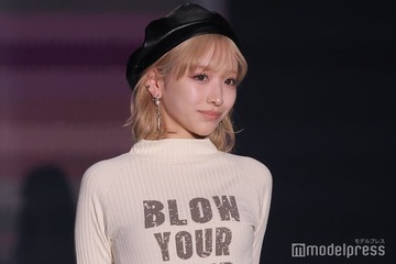 「今日好き」2児の母・重川茉弥、ショーパンから美脚チラリ「スタイル抜群」「おしゃれ」 画像