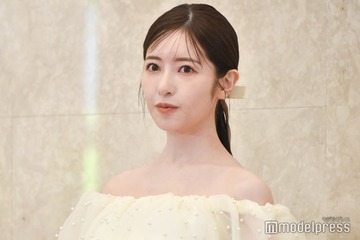 舟山久美子（くみっきー）「細すぎて驚いた」7年前のウェディングショット公開 結婚記念日に感謝つづる 画像