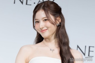 TWICEサナ、“美ボディ”を保つ秘訣は「体を動かす前に炭水化物を必ず摂る」モチベーション維持法も明かす 画像