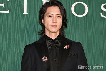 山下智久「正装with後輩’s」中島健人＆目黒蓮との貴重3ショットに反響「圧倒的な顔面力」「推ししかいない」 画像