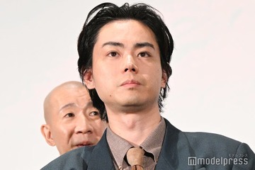 三谷幸喜、菅田将暉は「似た感性を持っている」“ツッコミ合い”で仲の良さ垣間見せる【もしがく】 画像