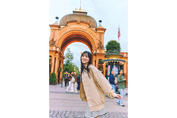 日向坂46河田陽菜、夜の遊園地でデート気分 2nd写真集先行カット公開 画像