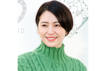 「眼福だ」長澤まさみ、美脚を惜しみなく披露したアンニュイSHOTに反響「お美しい」 画像