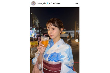 沖田愛加アナ、膝上ミニで美脚スラリ「絵になる」「モノトーン似合う」と反響 画像