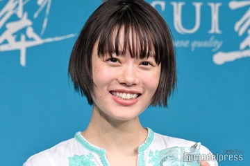 杉咲花の幼少期ショットが話題 母チエ・カジウラが公開「母親譲りの美しさ」「面影ある」 画像