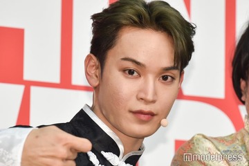 JO1與那城奨、鍛え抜かれた肉体美披露 体幹トレーニング動画に「血管かっこよすぎ」「レベチな動き」と反響 画像