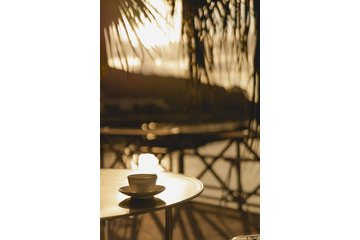 山口に海辺の絶景ベーカリー「ユウナギ カフェ」11月17日オープン 瀬戸内の潮風と焼きたてパンを堪能 画像