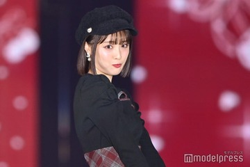 大友花恋、美ボディライン際立つタイトワンピ姿で登場「スタイル良すぎ」と反響続々【ガルアワ2025AW】 画像