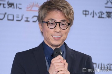 田村淳、9歳娘とのハグショット公開「嬉しそうな笑顔」「素敵な家族に感動」の声 画像