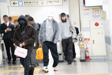 Mrs. GREEN APPLE名古屋入りの様子をキャッチ “フェーズ2”最後のライブに期待高まる【独占写真】 画像