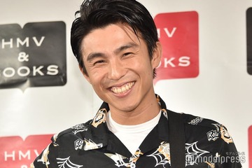 中尾明慶、“担任役”人気俳優との同窓会ショット話題「ニコガク懐かしい」「青春蘇る」の声 画像