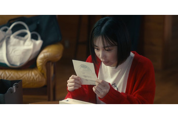 「匿名の恋人たち」「グラスハート」同じ世界線で繋がっていた サプライズ仕掛けが話題「小栗旬から佐藤健へ差し入れ？」 画像