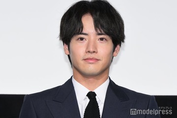 赤楚衛二、ドラマ「ペントレ」に寄せたヘア＆衣装姿公開 山田裕貴は「全然気づいてくれませんでした」 画像