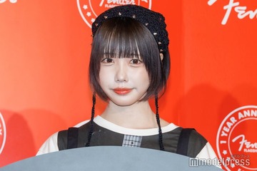 あの、美脚際立つメイド服姿にファン悶絶「お人形さんみたい」「飾っておきたい可愛さ」 画像