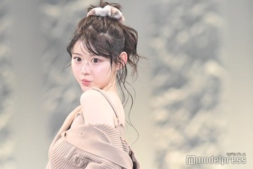 「今日好き」りんか、ワンショルミニ丈ニットで美肩＆美脚際立つ【サツコレ2025A/W】 画像