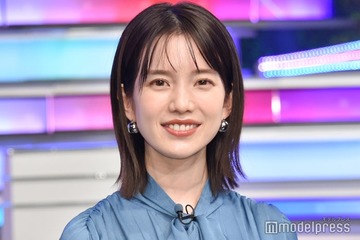 弘中綾香アナ「推しに髪型だけ近づかせました」ヘアスタイル披露「アイドルみたい」「可愛すぎて二度見」と反響 画像