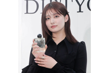 吉川愛、3匹の愛犬とのほっこりSHOTにファン悶絶「かわいいの渋滞」「癒しの空間」 画像