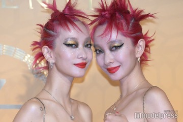 AMIAYA・AMI、0歳息子お宮参りの家族ショット披露「パパに似てきた」「着物姿美しい」の声 画像