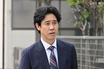 「ちょっとだけエスパー」ラスト30秒、1話冒頭伏線回収が話題 兆（岡田将生）が伝えたエスパーたちの衝撃事実「繋がった」「予想できない」 画像