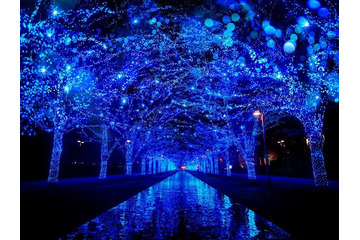 渋谷で幻想的な“青の世界”に浸る「青の洞窟 SHIBUYA」巨大雪だるまの新演出も、12月25日まで 画像