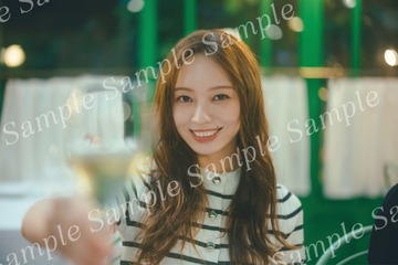 乃木坂46梅澤美波、2nd写真集発売記念YouTube生配信決定 特典ポスター＆カードお守りの絵柄公開 画像