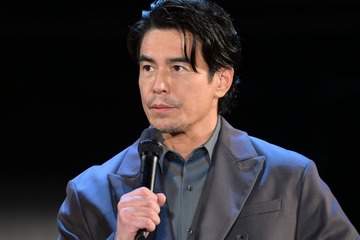 伊藤英明「東京コミコン」登壇で喜び「夢が叶いました」号外配布で観客殺到・作品の反響も明かす 画像