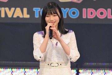 乃木坂46岡本姫奈、ノースリ私服で色白素肌チラリ「絵になる」「景色と相性抜群」と反響 画像