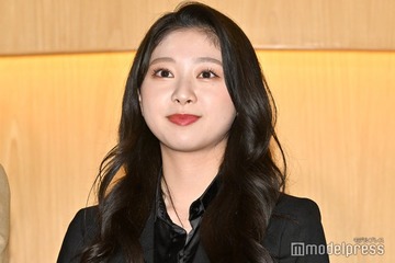 元日向坂46富田鈴花、手編みマフラーがハイクオリティ「プロの腕前」「凄すぎる」と話題に 画像