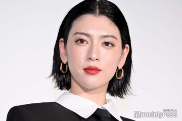 三吉彩花、圧巻スタイル際立つレオタード姿披露「脚の長さがレベチ」「芸術作品のよう」と反響 画像