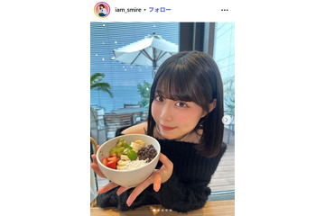 「今日好き」表すみれ、ショーパン×ロングブーツで脚線美披露「スタイル抜群」「着こなし素敵」の声 画像