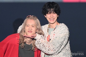 BUDDiiSもーりー＆小川史記、頭ポンポン・ハグ・あご乗せ…連続密着にファン悶絶【TGCしずおか2026】 画像