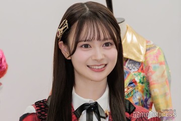 AKB48新センター・伊藤百花、美脚際立つミニワンピ×ブーツのブラウンコーデ披露「センスの塊」「透明感レベチ」と絶賛の声 画像
